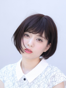 スタッフ「桑田　真帆」が担当したヘアスタイル「ワンサイドショートボブ」