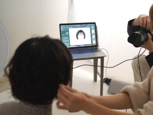 出張ヘアメイクやってます♪