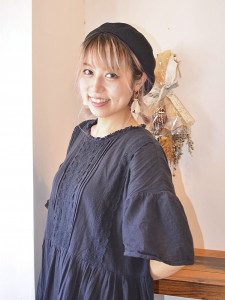 磯子・屛風ヶ浦にある美容室・美容院「TRIPLE-ef（トリプルエフ）」のスタッフ「麻生　蘭香」